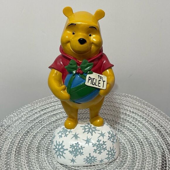 Disney Winnie The Pooh Resin Christmas Figure NWT - Picture 2 of 9